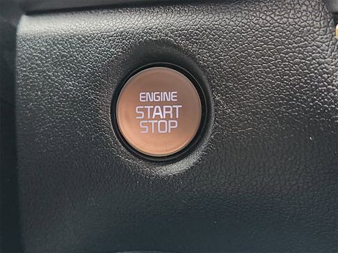 Used 2025 Kia Sorento S w/ Panoramic Sunroof Package image 28