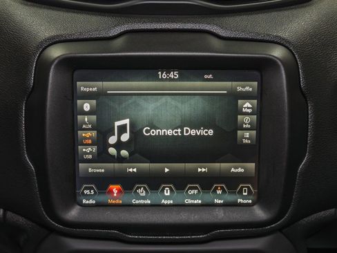 Used 2019 Jeep Renegade Trailhawk w/ UConnect 8.4 Nav Group image 38