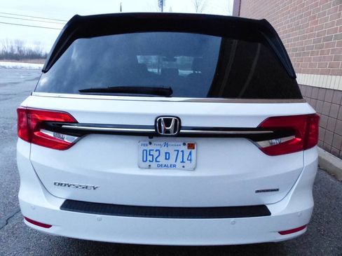Used 2024 Honda Odyssey Touring image 7