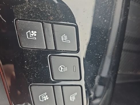 Used 2025 Kia Sportage SX AWD/4WD image 14