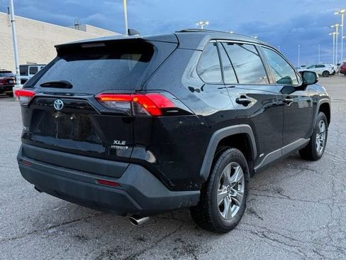 Used 2024 Toyota RAV4 XLE w/ Convenience Package AWD/4WD image 6