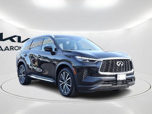 Used 2023 INFINITI QX60 Sensory AWD/4WD image 3