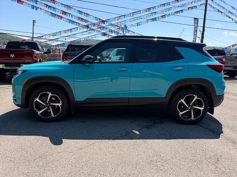 Used 2022 Chevrolet TrailBlazer RS w/ Sun and Liftgate Package AWD/4WD image 9