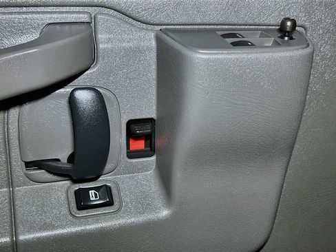 Used 2025 Chevrolet Express 2500 w/ Driver Convenience Package RWD image 16