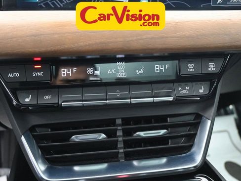 Used 2022 Audi e-tron GT Premium Plus image 14