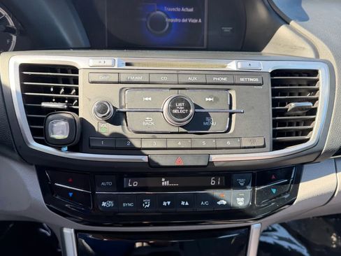 Used 2017 Honda Accord LX image 22