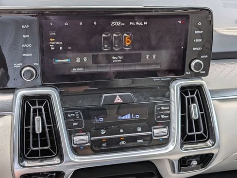 Used 2021 Kia Sorento SX AWD/4WD image 11