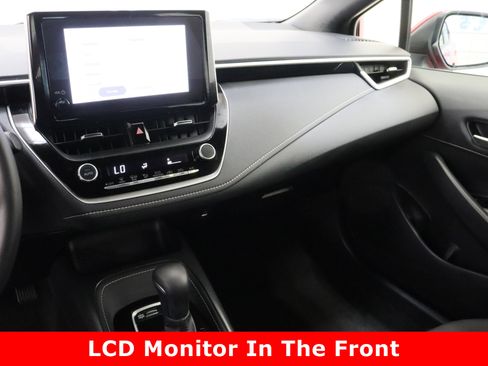 Used 2025 Toyota Corolla SE image 15