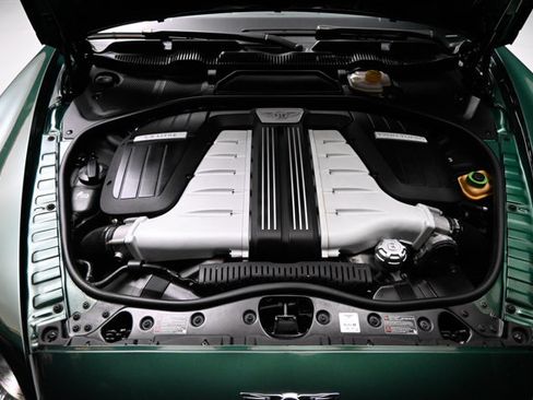 Used 2017 Bentley Continental GT image 6