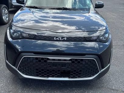 Used 2023 Kia Soul LX w/ LX Technology Package