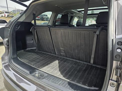 Used 2015 Toyota Highlander Limited Platinum AWD/4WD image 14