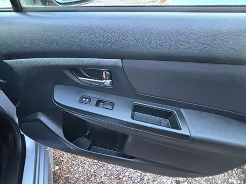 Used 2012 Subaru Impreza 2.0i Sport Premium image 11