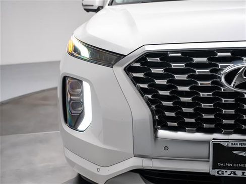 Used 2021 Hyundai Palisade Limited w/ Cargo Package FWD image 13