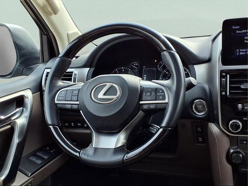 Used 2023 Lexus GX 460 Premium image 18