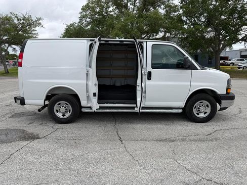 Used 2025 Chevrolet Express 2500 w/ Driver Convenience Package image 20