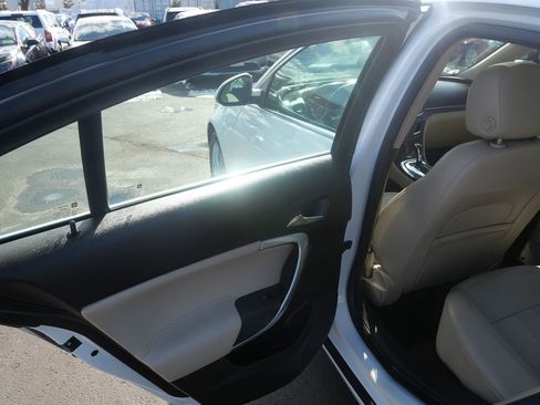 Used 2015 Buick Regal Premium image 25