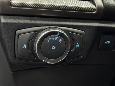 Used 2018 Ford Fusion SE w/ Fusion SE Technology Package image 29