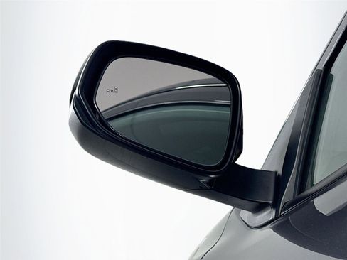 Certified 2025 Toyota Tacoma SR5 image 5