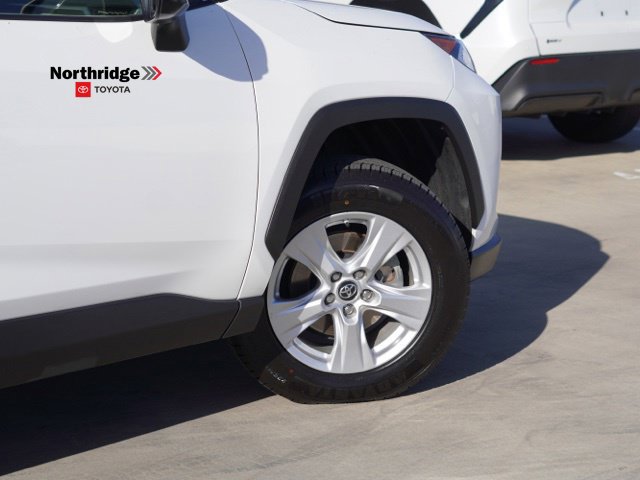 Used 2019 Toyota RAV4 XLE w/ Carpet Mat Package FWD image 8