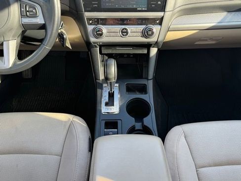 Used 2016 Subaru Legacy 2.5i Premium image 19