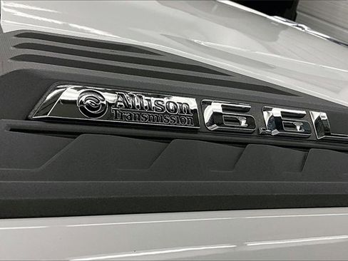 Used 2024 Chevrolet Silverado 2500 LTZ w/ LTZ Convenience Package image 34