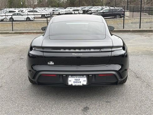 Used 2023 Porsche Taycan image 6