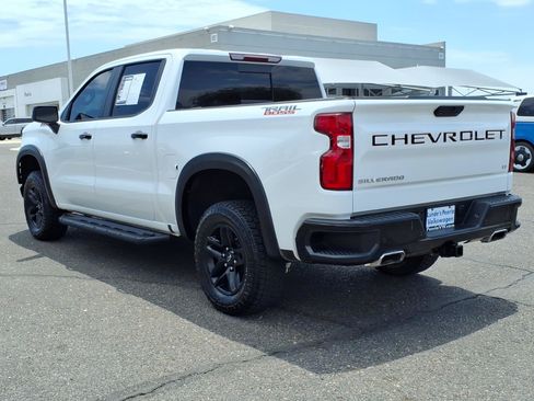 Used 2021 Chevrolet Silverado 1500 LT Trail Boss w/ Convenience Package II AWD/4WD image 5