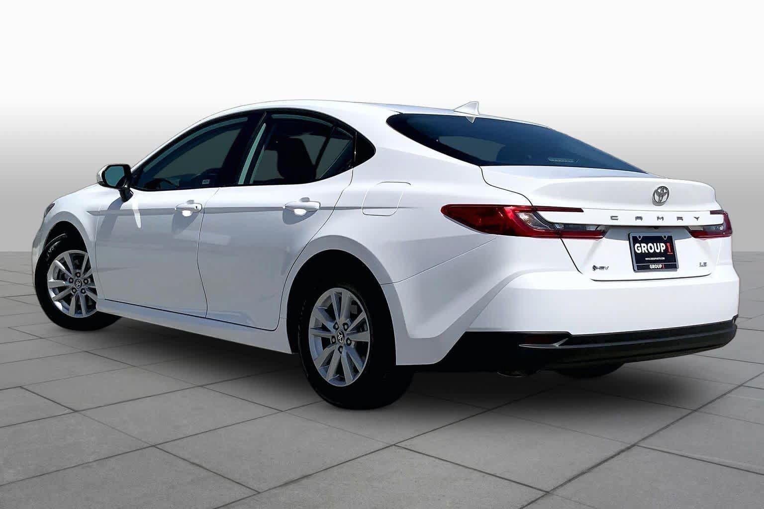Used 2026 Toyota Camry LE FWD image 12