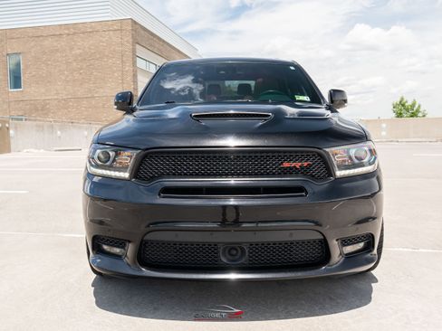 Used 2018 Dodge Durango SRT w/ Technology Group AWD/4WD image 2