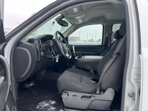 Used 2010 Chevrolet Silverado 1500 LT w/ Power Pack Plus image 13