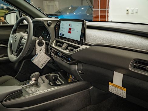 New 2025 Lexus UX 300h 300h Premium image 21