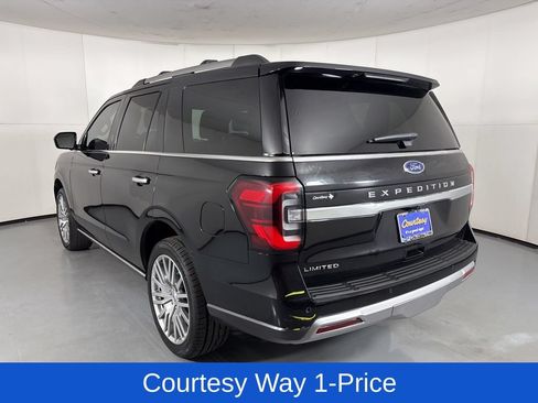 Used 2024 Ford Expedition Limited AWD/4WD image 8