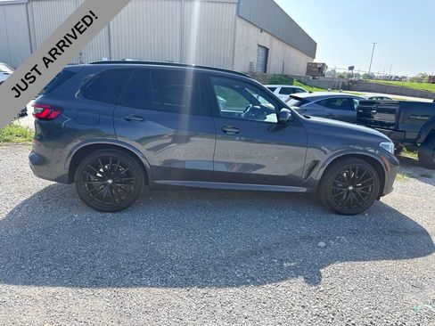 Used 2022 BMW X5 xDrive40i w/ M Sport Package AWD/4WD image 4