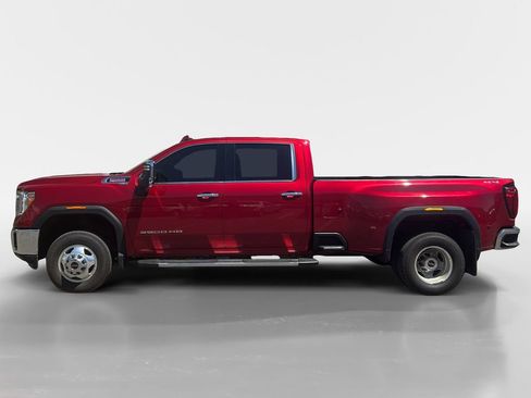 Used 2022 GMC Sierra 3500 SLT w/ SLT Preferred Package AWD/4WD image 2
