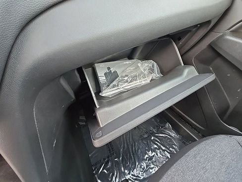 Used 2022 Chevrolet Equinox LT image 22