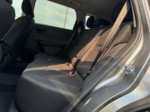 Used 2023 Nissan Rogue S AWD/4WD image 7