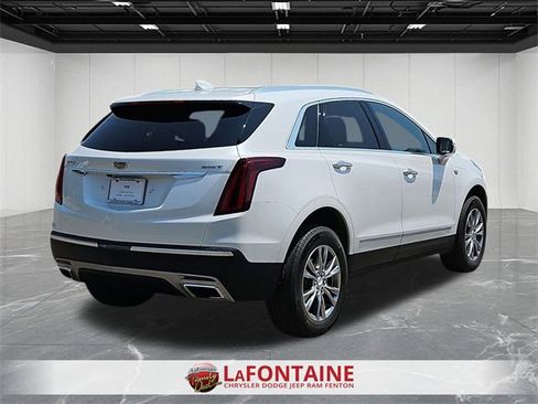 Used 2022 Cadillac XT5 Premium Luxury w/ LPO, Floor Liner Package image 8