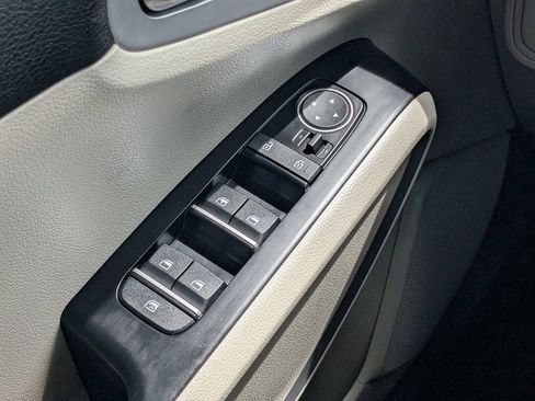 Used 2020 Kia Soul LX FWD image 19
