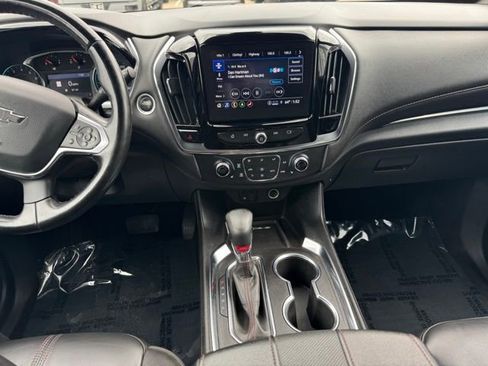 Used 2023 Chevrolet Traverse RS w/ LPO, Floor Liner Package AWD/4WD image 2