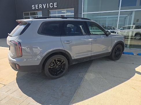 Used 2024 Kia Telluride EX X-Line AWD/4WD image 3