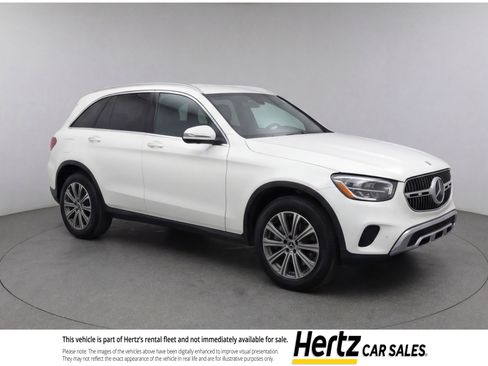 Used 2024 Mercedes-Benz GLC 300 image 1