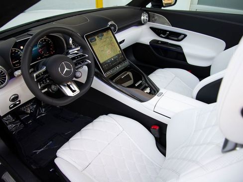 New 2026 Mercedes-Benz SL 63 AMG 4MATIC image 11