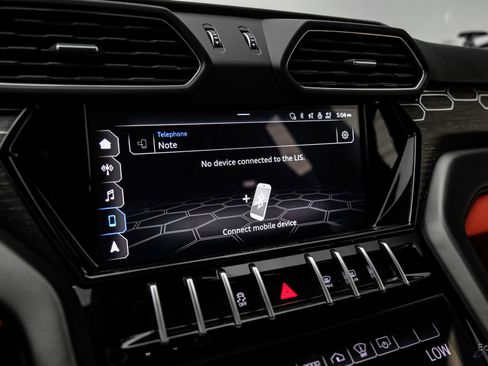 Used 2022 Lamborghini Urus image 81