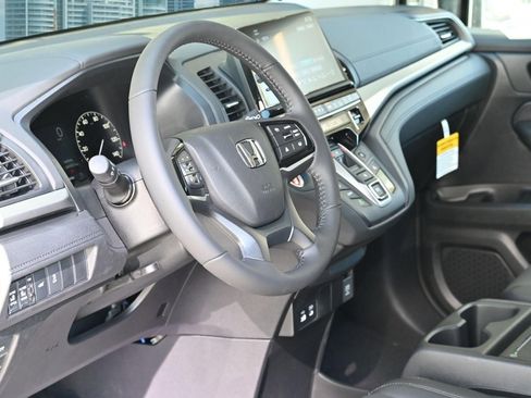 New 2026 Honda Odyssey EX-L image 13