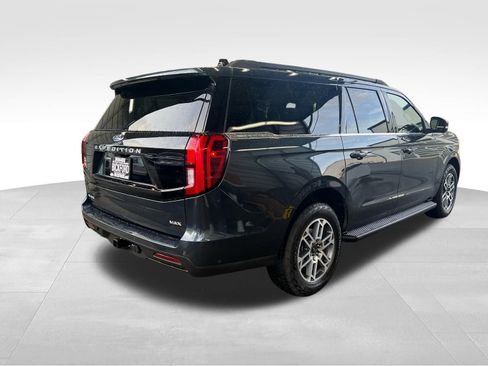 Used 2025 Ford Expedition Max Active image 5