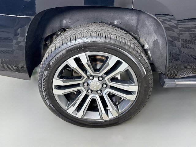 Used 2017 GMC Yukon Denali w/ Open Road Package RWD image 32