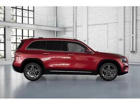 New 2026 Mercedes-Benz GLB 250 4MATIC image 2