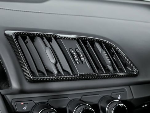 Used 2020 Audi R8 V10 image 37