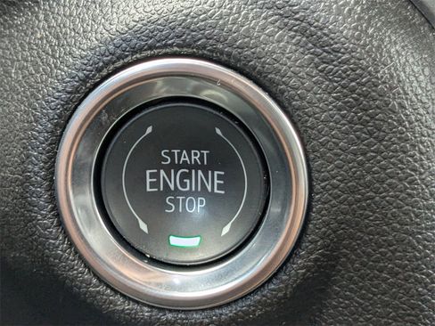 Certified 2025 Chevrolet Silverado 1500 Custom image 31