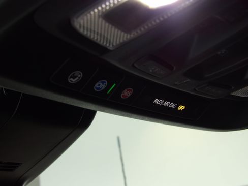 Used 2021 Chevrolet Silverado 3500 High Country AWD/4WD image 15